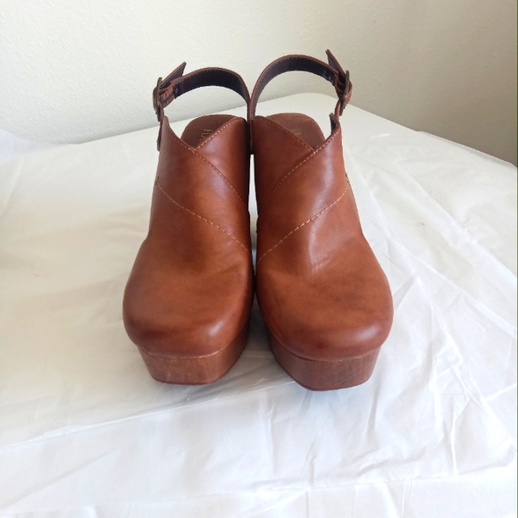 Platform Block Heel Colgs By White Mountain  Thalias Size 9.5 - Picture 2 of 9